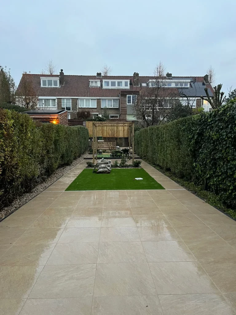 Complete tuinrenovatie in Maastricht